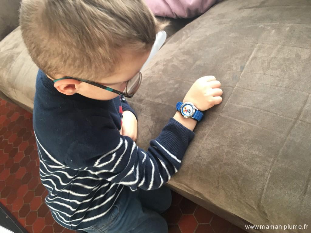 mickey montre enfant