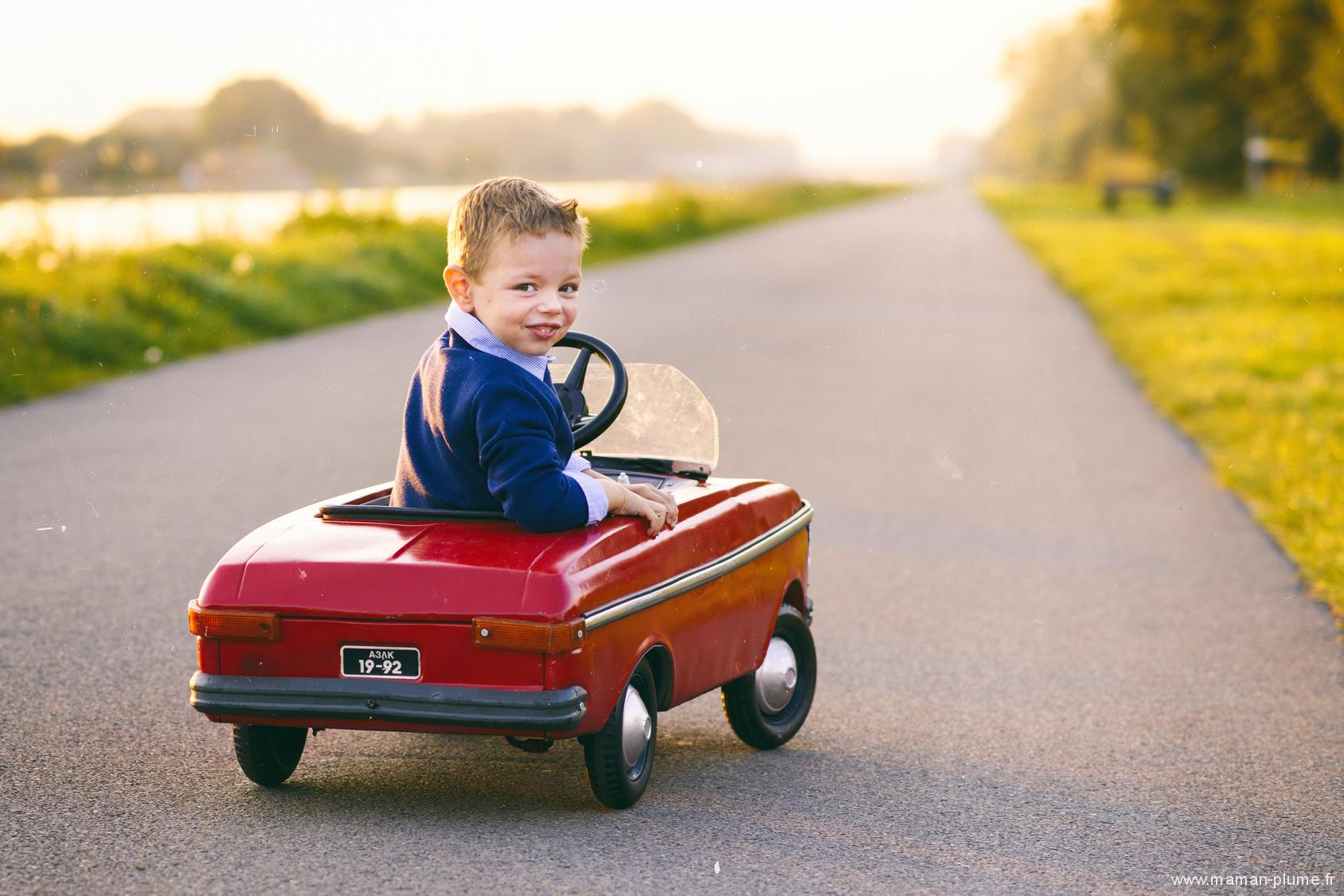 TOP jeux pour les longs trajets en voiture — Je suis une maman