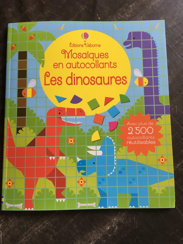 mosaique gommette dinausaure usborne