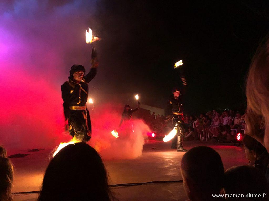 spectacle feu campiing barcares frere lumiere bahia