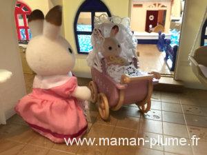 La famille lapin part en mer avec les Sylvanian