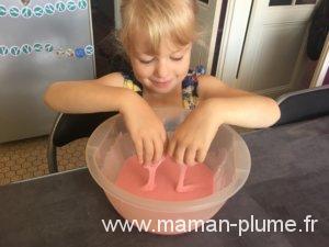 DIY, 3 recettes de slime rien que pour vous !