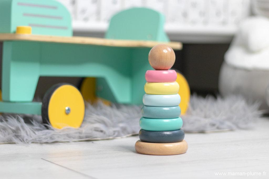 Les jouets en bois pour le noël de bébé Plume !
