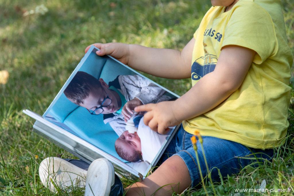 Le livre de naissance de bébé plume, avec Flexilivre