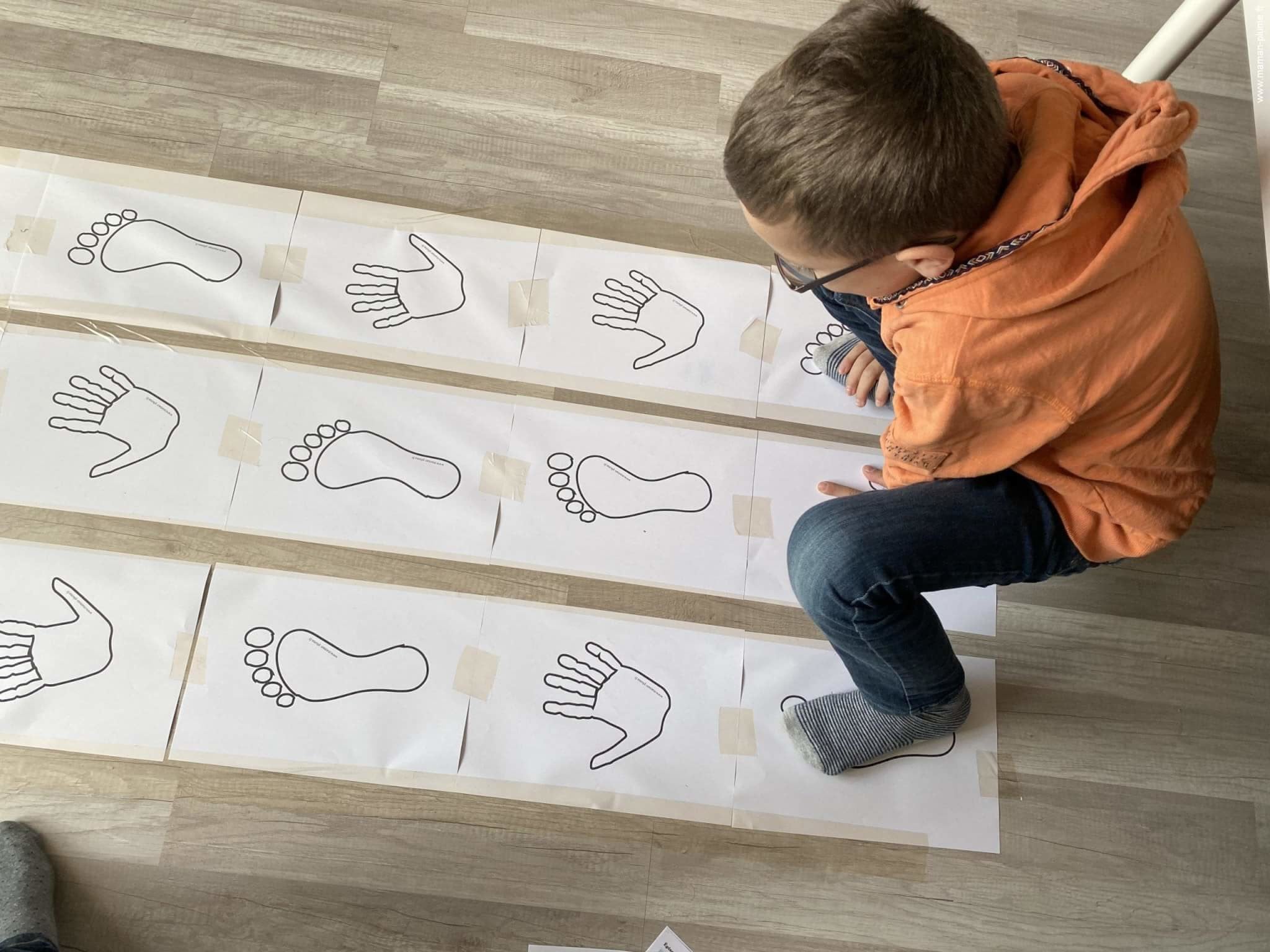 Jeu de motricité rigolo, pour toute la famille !