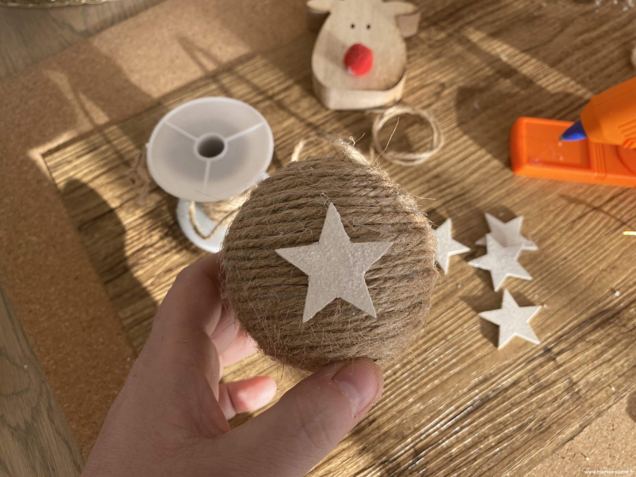 Je fabrique ma boule de Noël en corde, DIY !