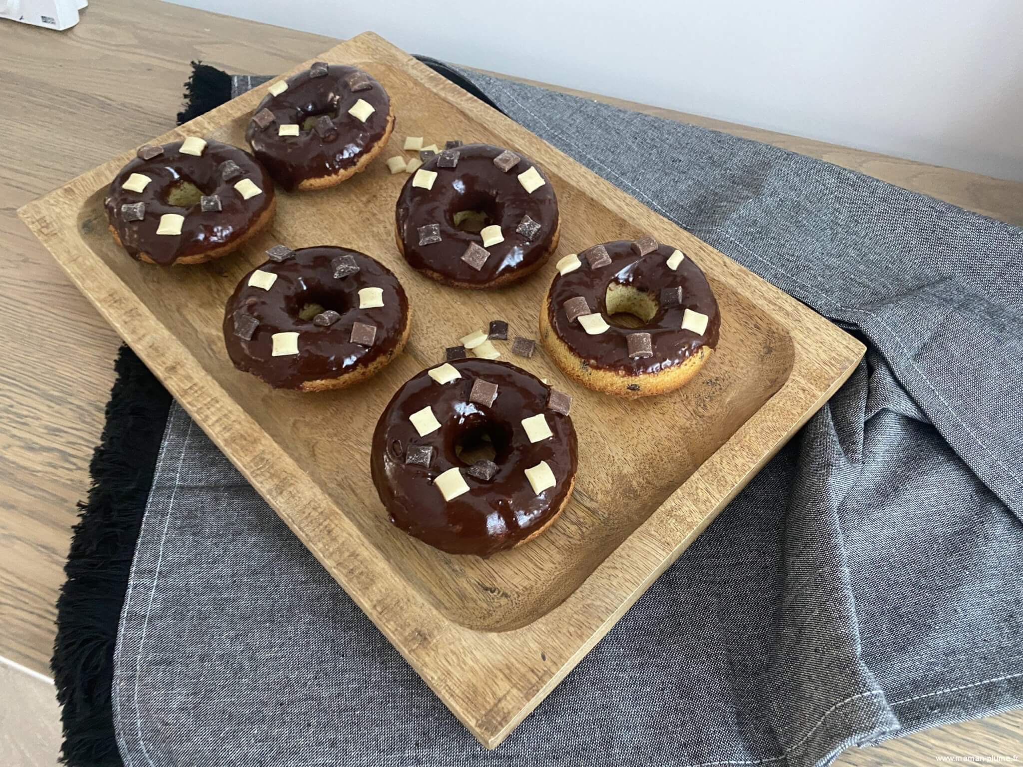 Recette &#8211; Les Donuts Tigrés avec nappage chocolat !