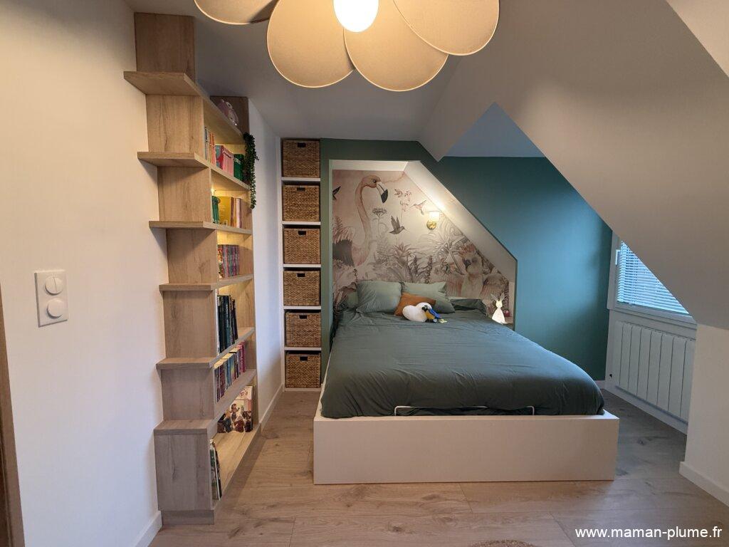 Avant / après : la transformation complète d’une chambre d’ado sous pente en cocon chaleureux et moderne