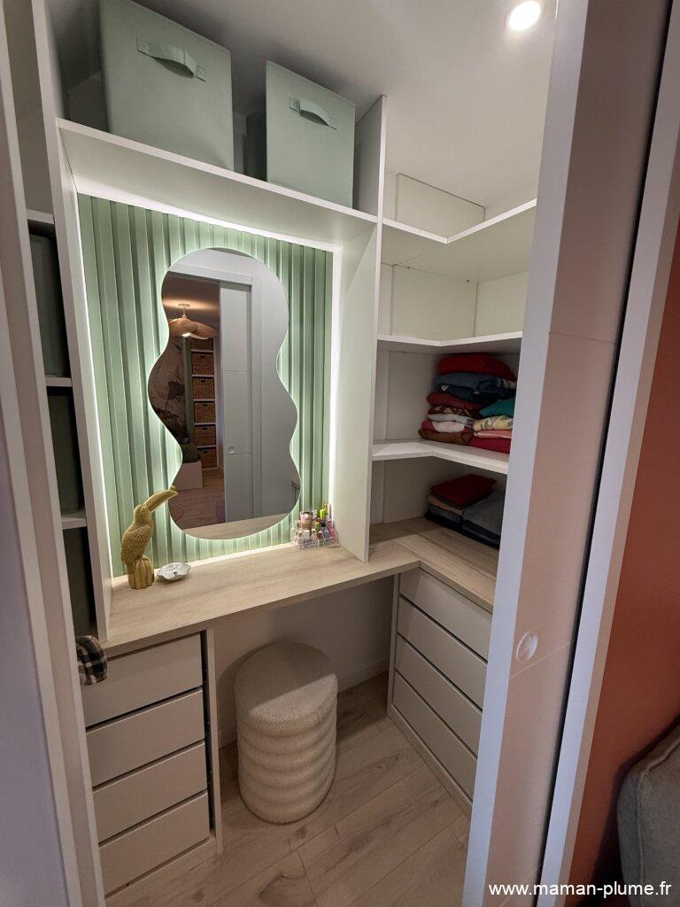 Avant / après : la transformation complète d’une chambre d’ado sous pente en cocon chaleureux et moderne